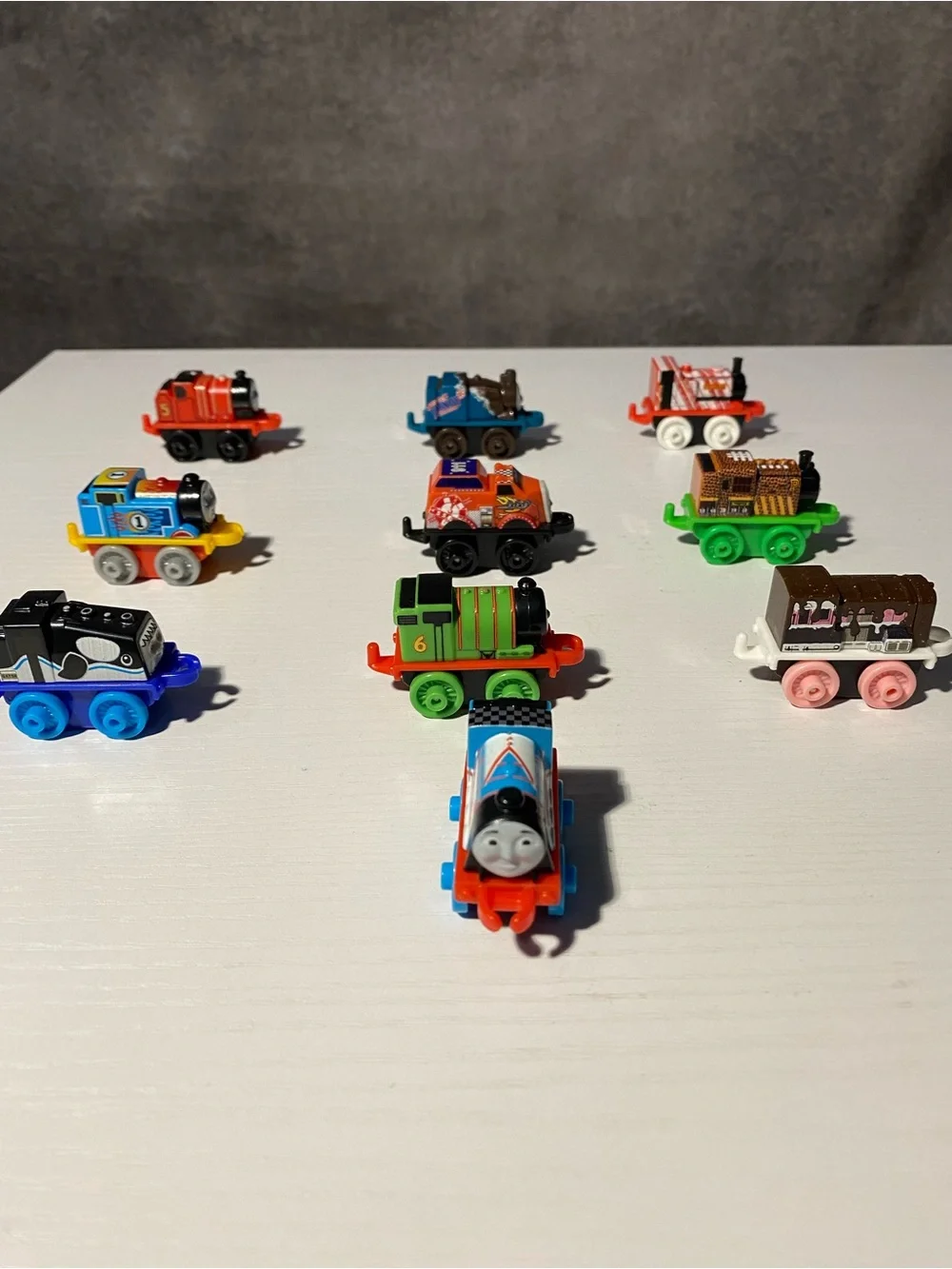 Thomas & Friends Minis Train Lot of 10 - Flame Thomas, Orca Gator & More